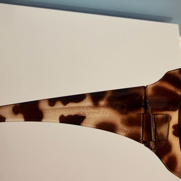 Coach Brown Tortoise Sunglasses with Case main image 4
